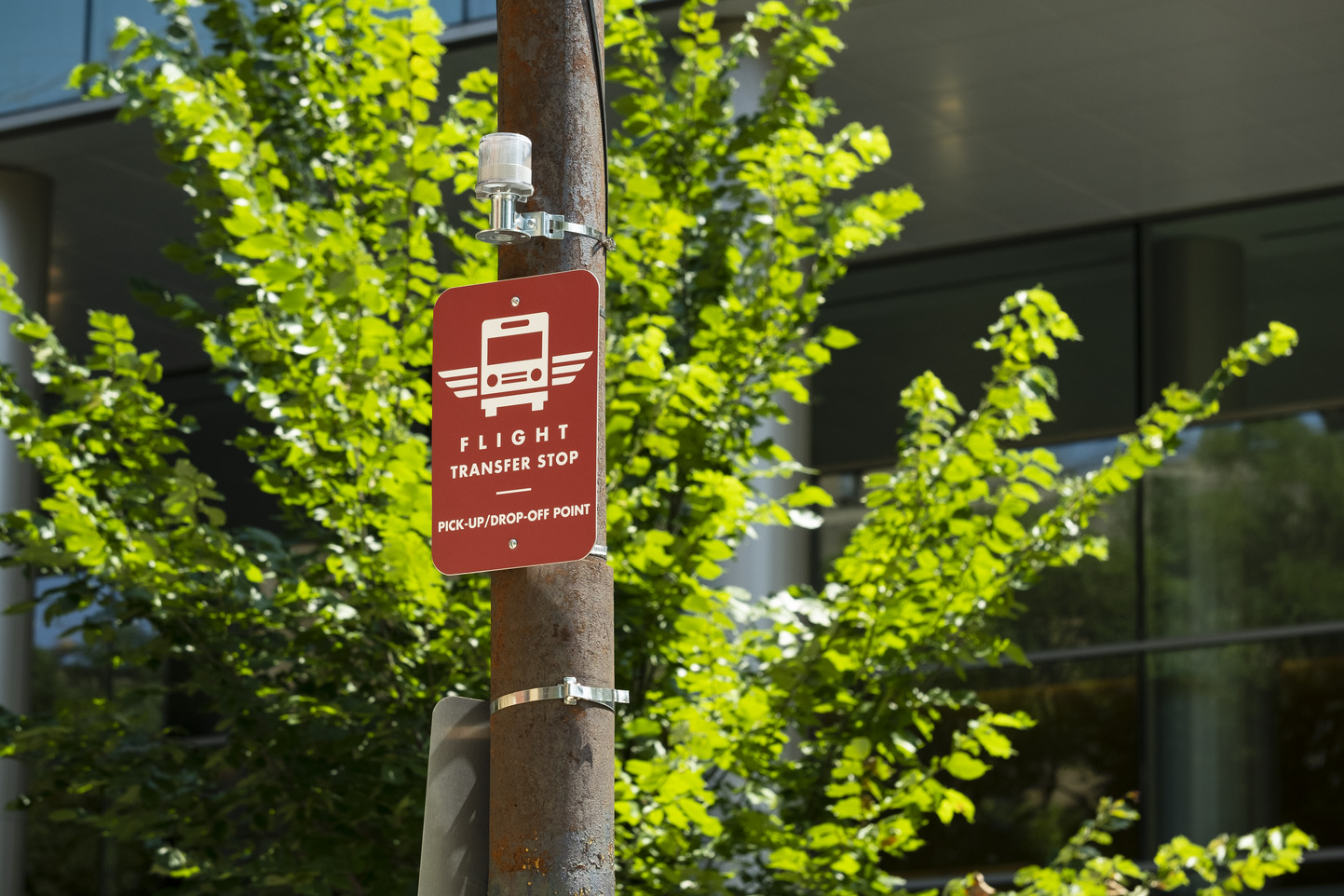 An image of the Flight transfer stop sign.