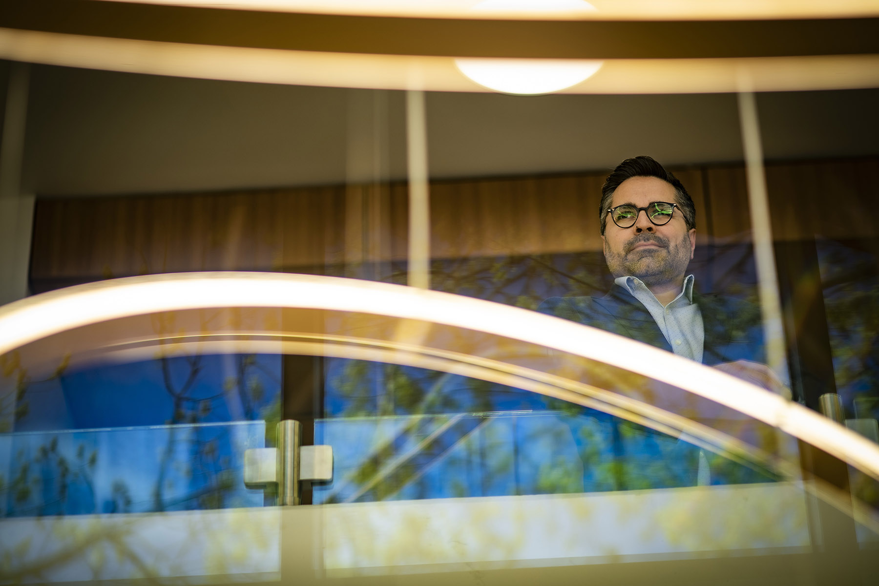  Associate Professor Sezgin Ayabakan highlights people’s perceptions of mental health chatbots. 