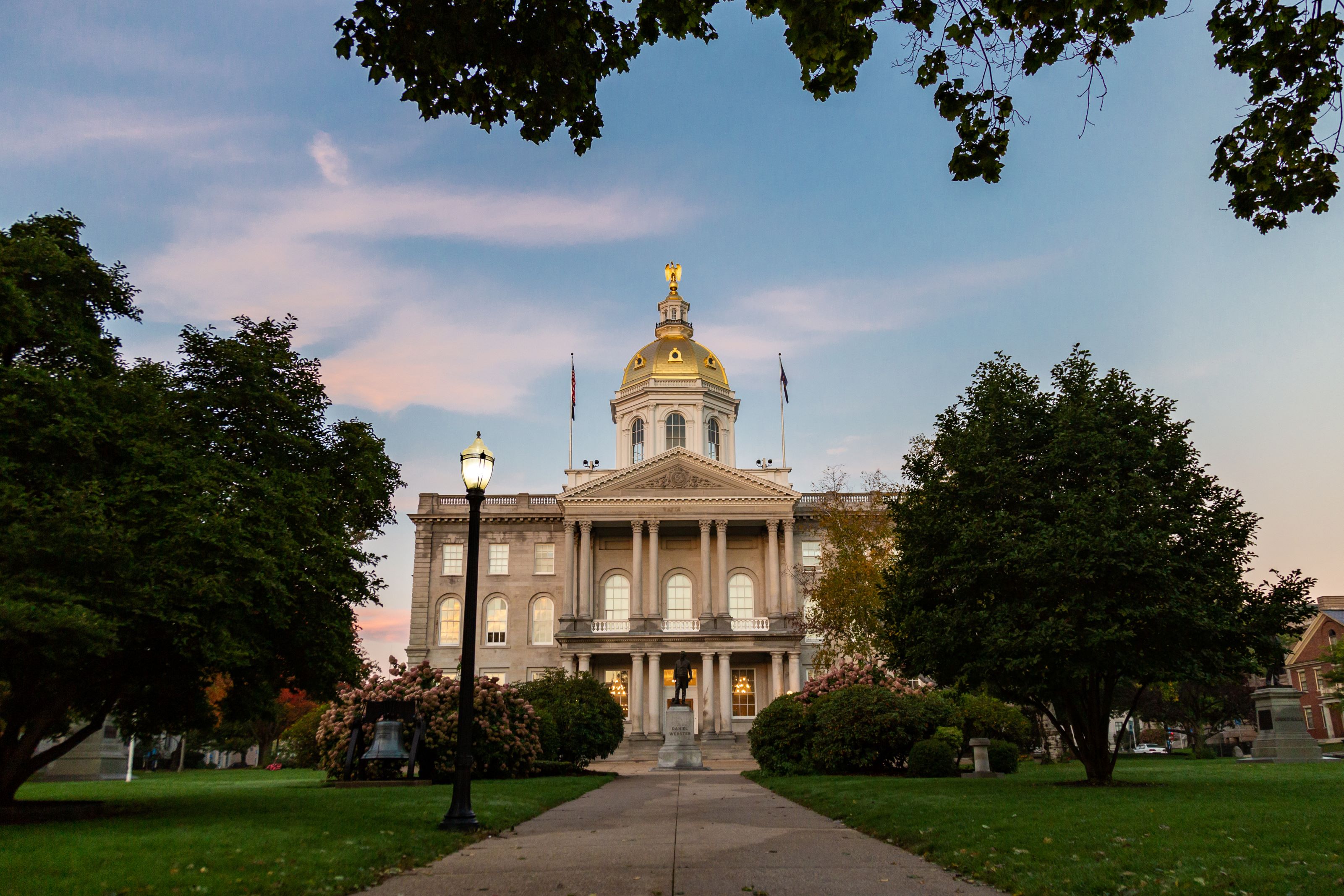 New Hampshire state house building