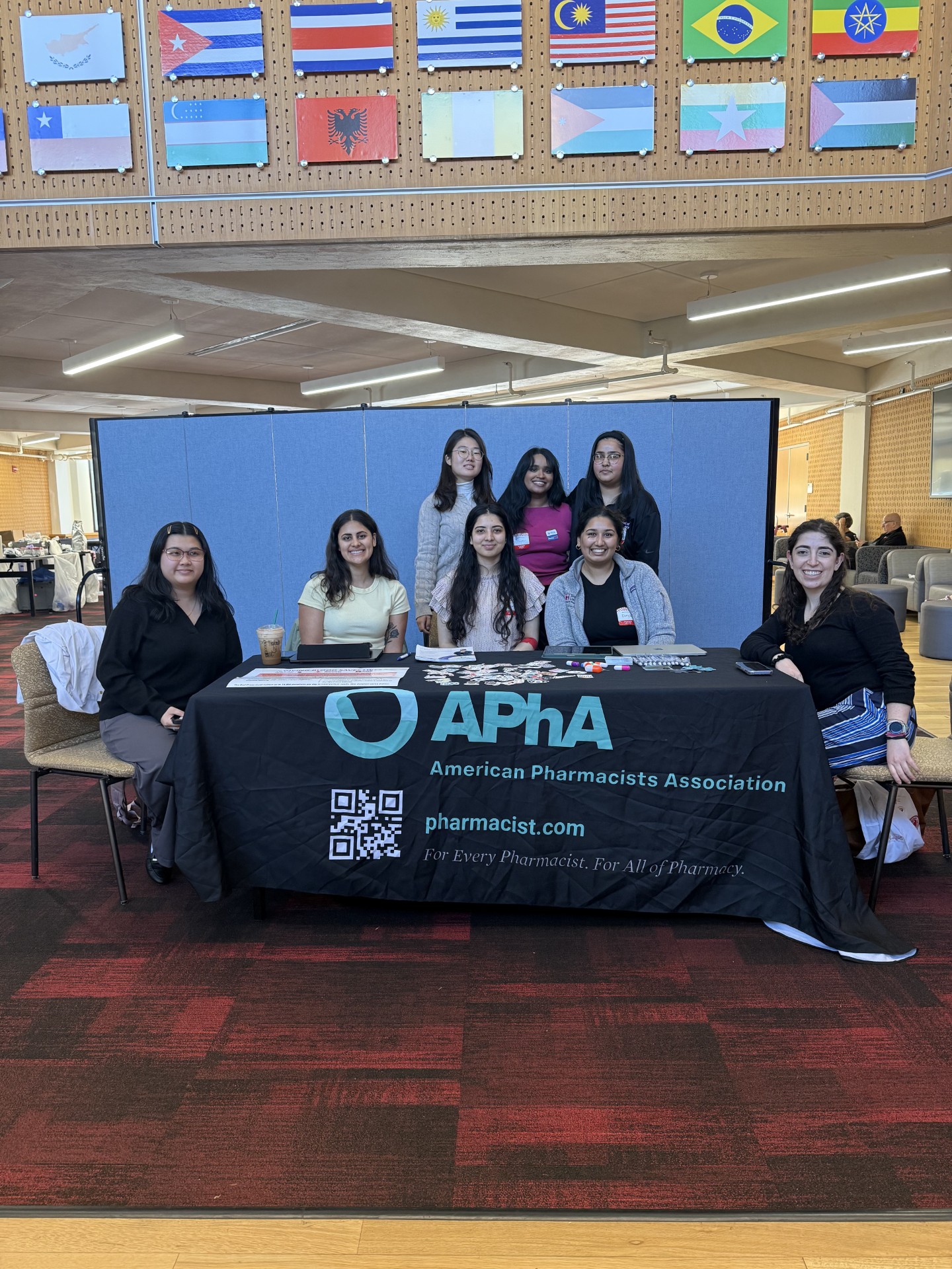 APhA students at blood drive