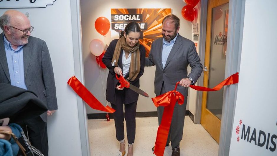 Board of Visitors member Christopher Barnett and his daughter, Maddy, celebrates the opening of Maddy's Room, which supports students with different sensory needs, in Ritter Hall Annex in 2023.