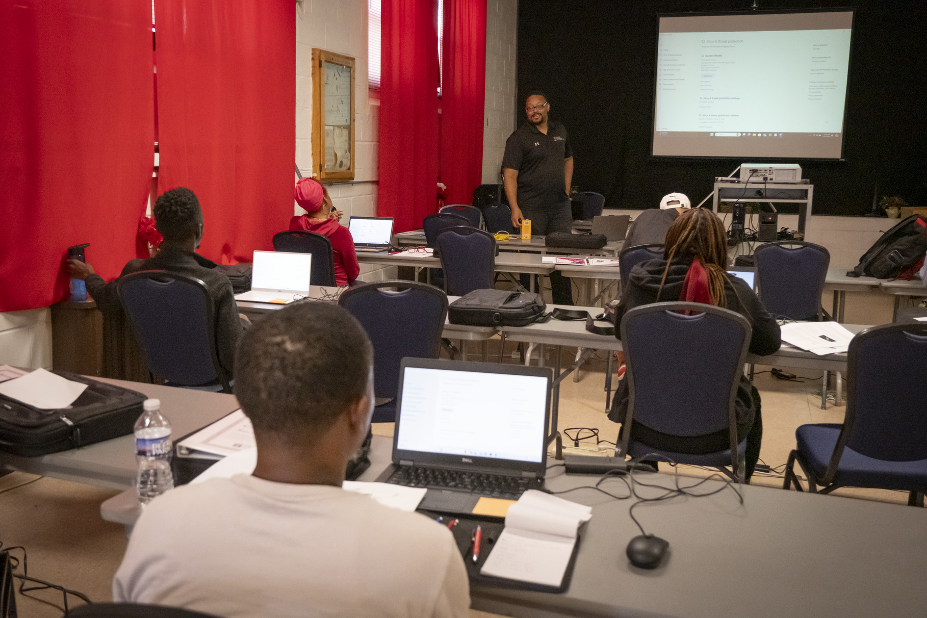 Community residents participate in a career seeker class held at the Digital Equity Center located in the Opportunities Workforce Leadership Hub.