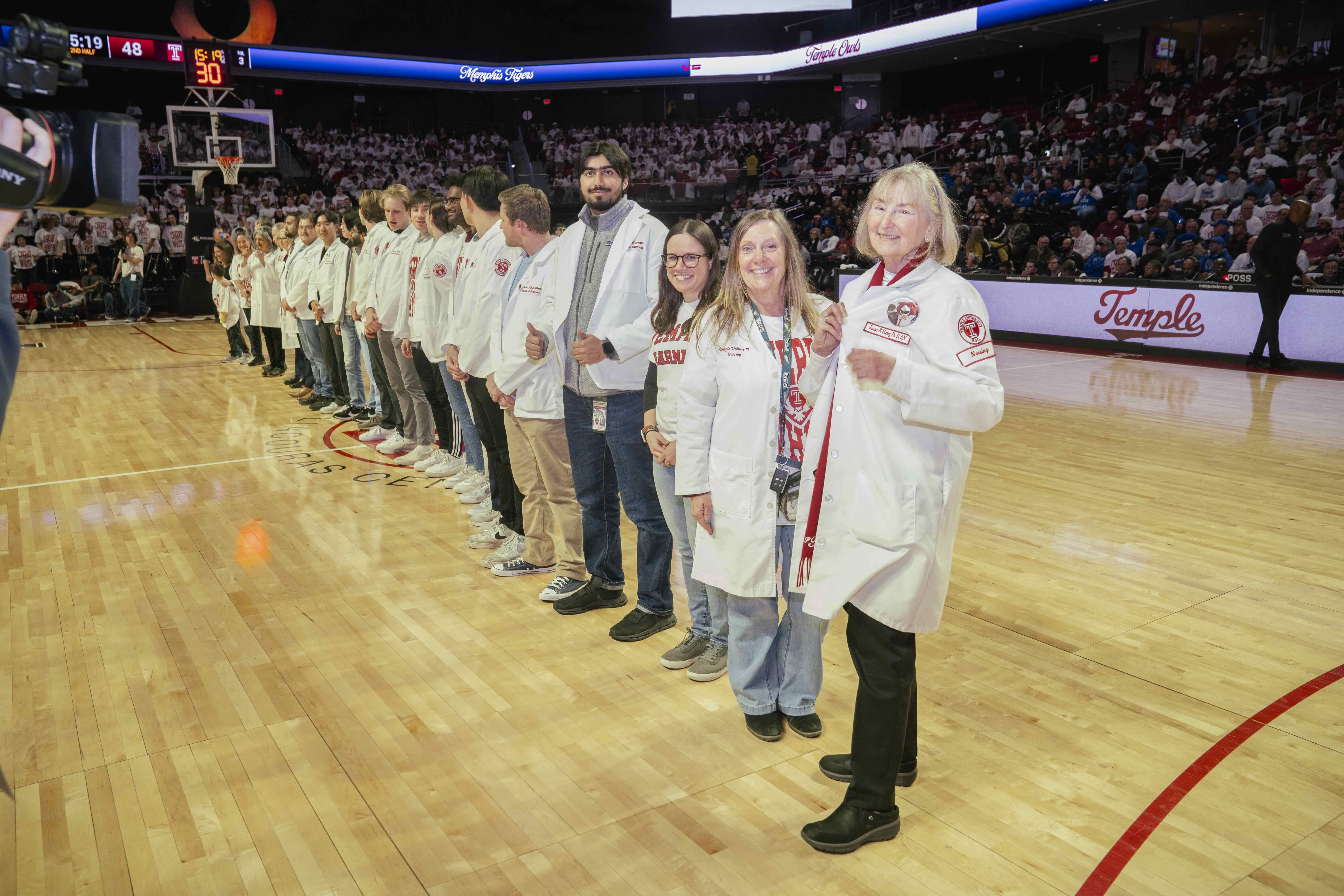 Health and Medical Honorees at Temple Men's Basketball Game