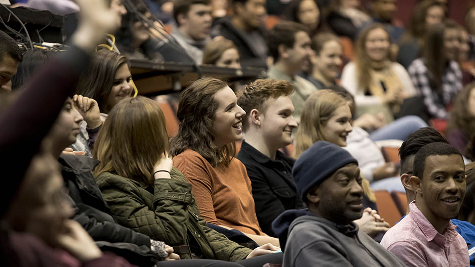 An audience asking Mamet and Joigkeit questions. 