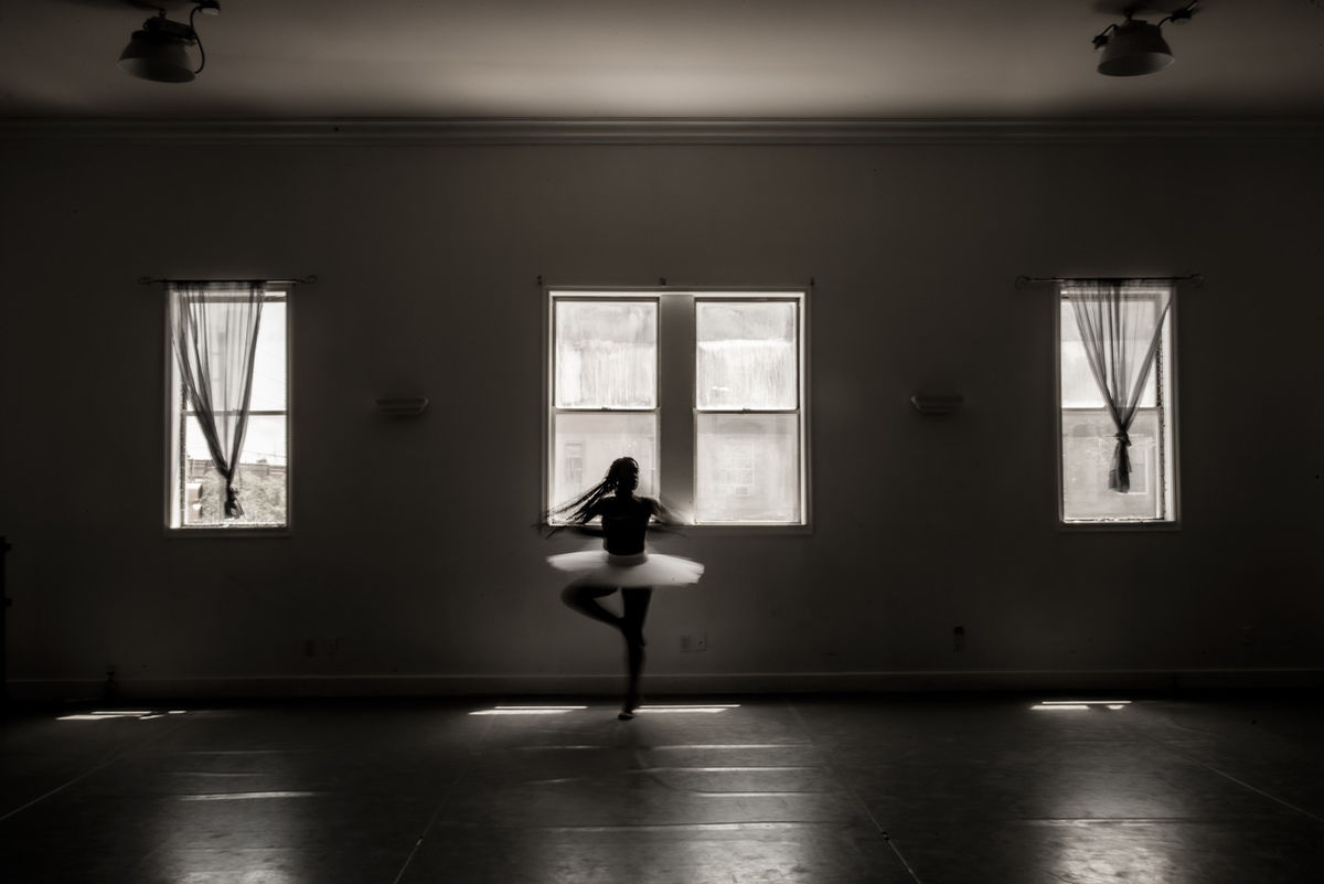 ballet dancers black and white