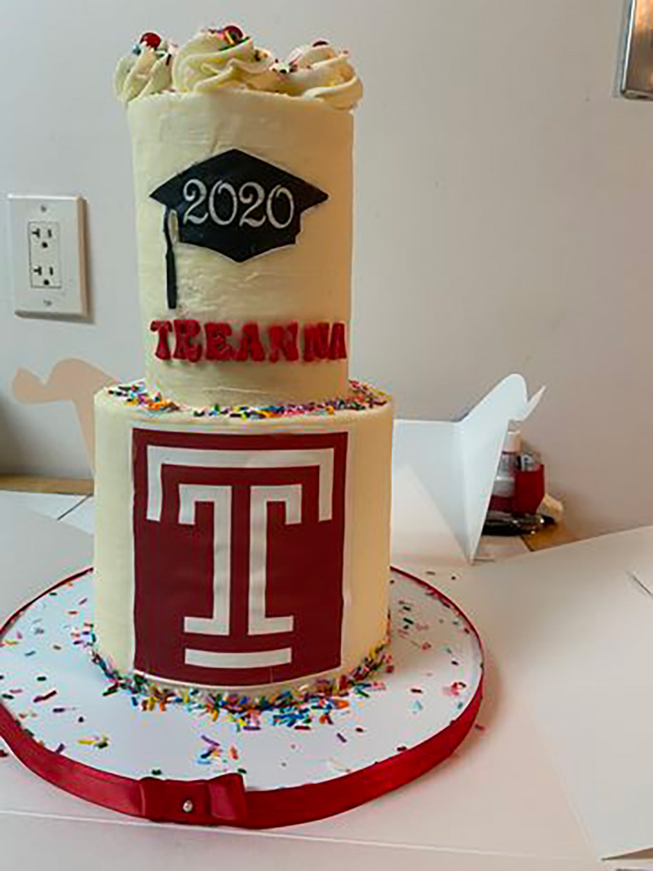 2020 Graduation Cake