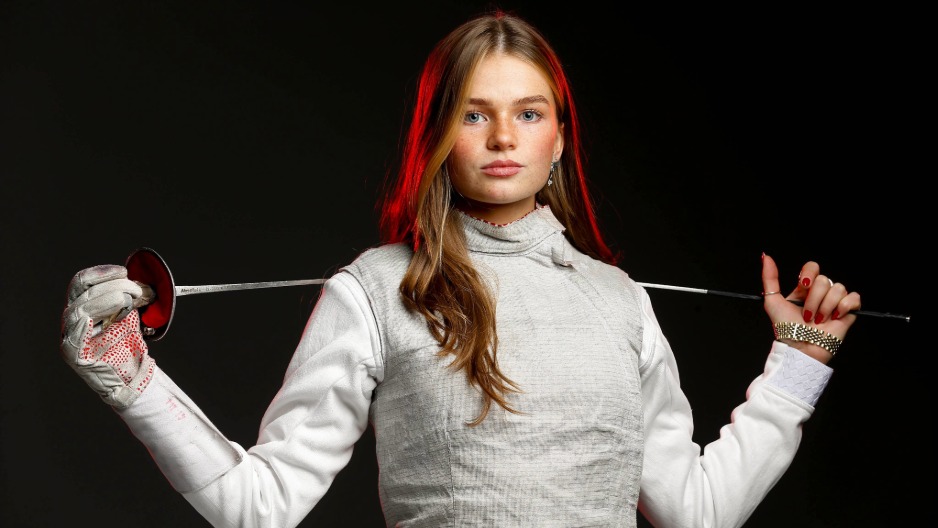 Renee Oymann in fencing gear