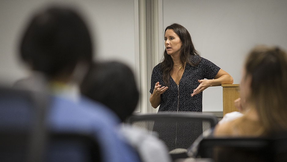 Naomi Rosenberg talking to a group of medical students.