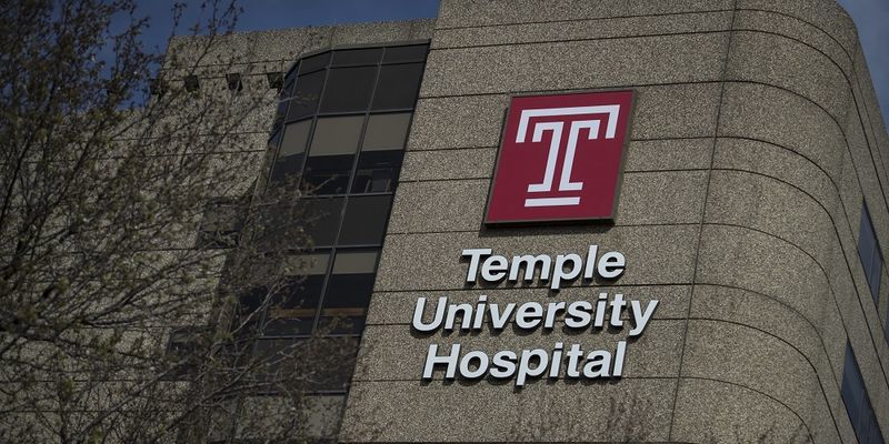  The façade of Temple University Hospital. 