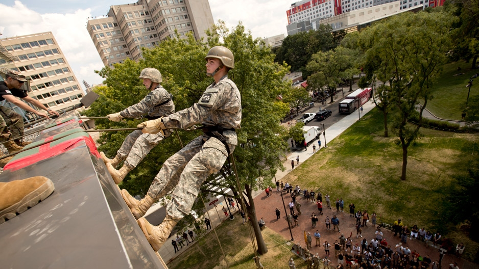 ROTC students rappelling off building on Temple campus