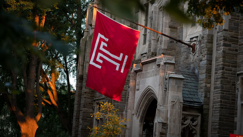 A Temple University flag outside Sullivan Hall.