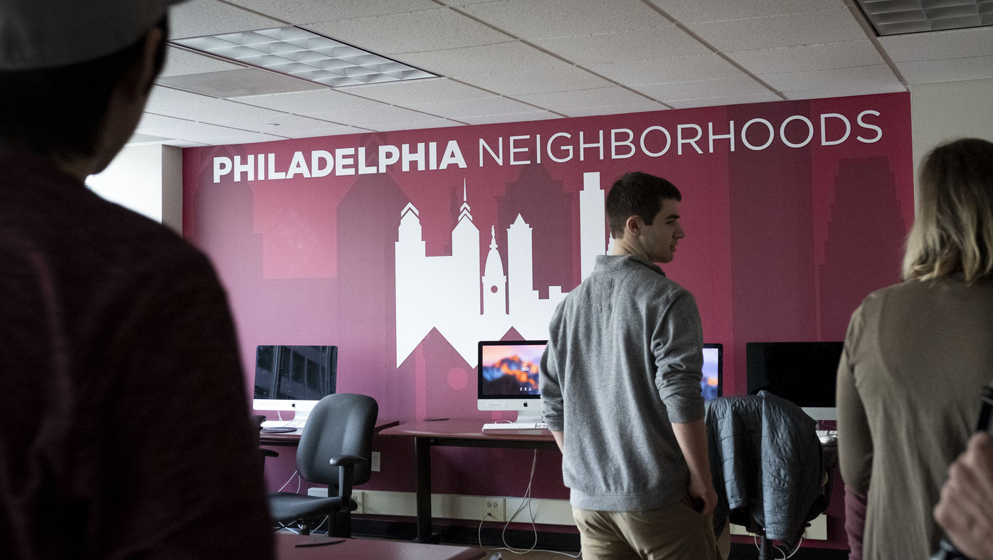 Image of the Philadelphia Neighborhoods capstone journalism class.