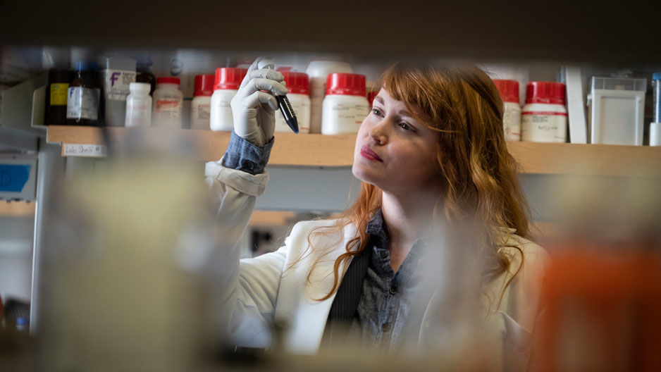 Emily Kight in the lab at Temple