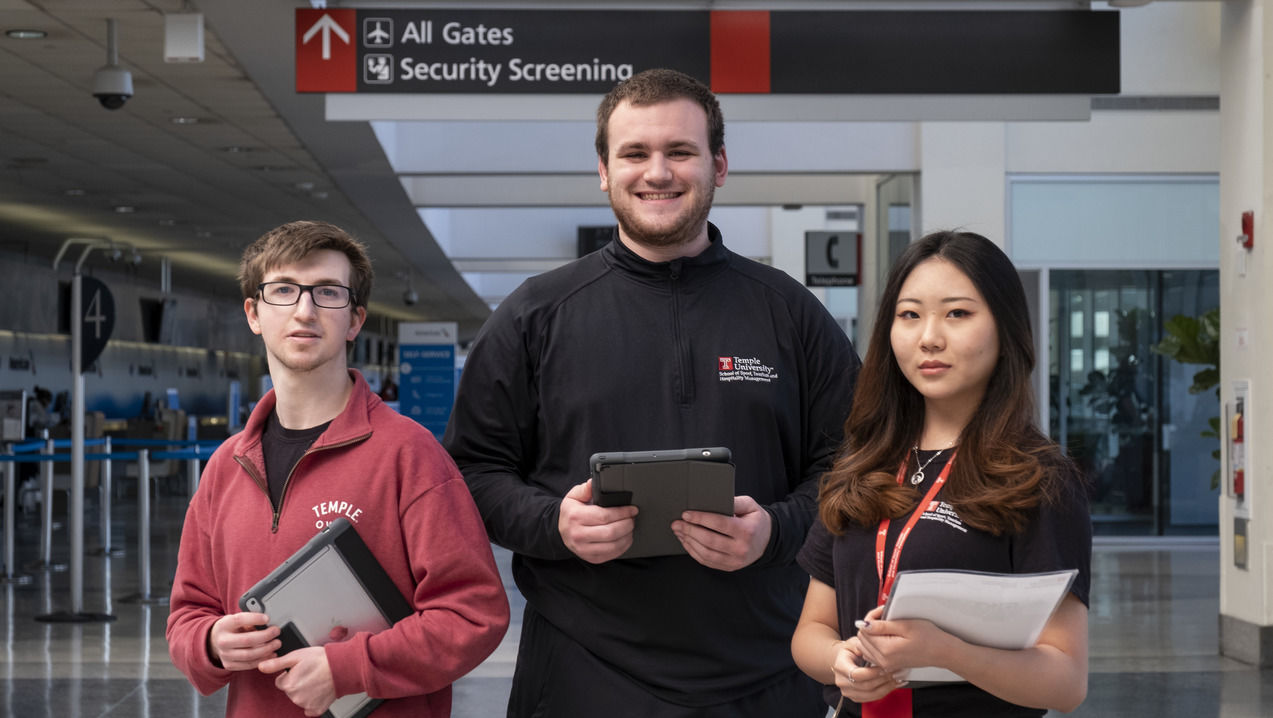 Image of STHM students in the Philadelphia International Airport. 