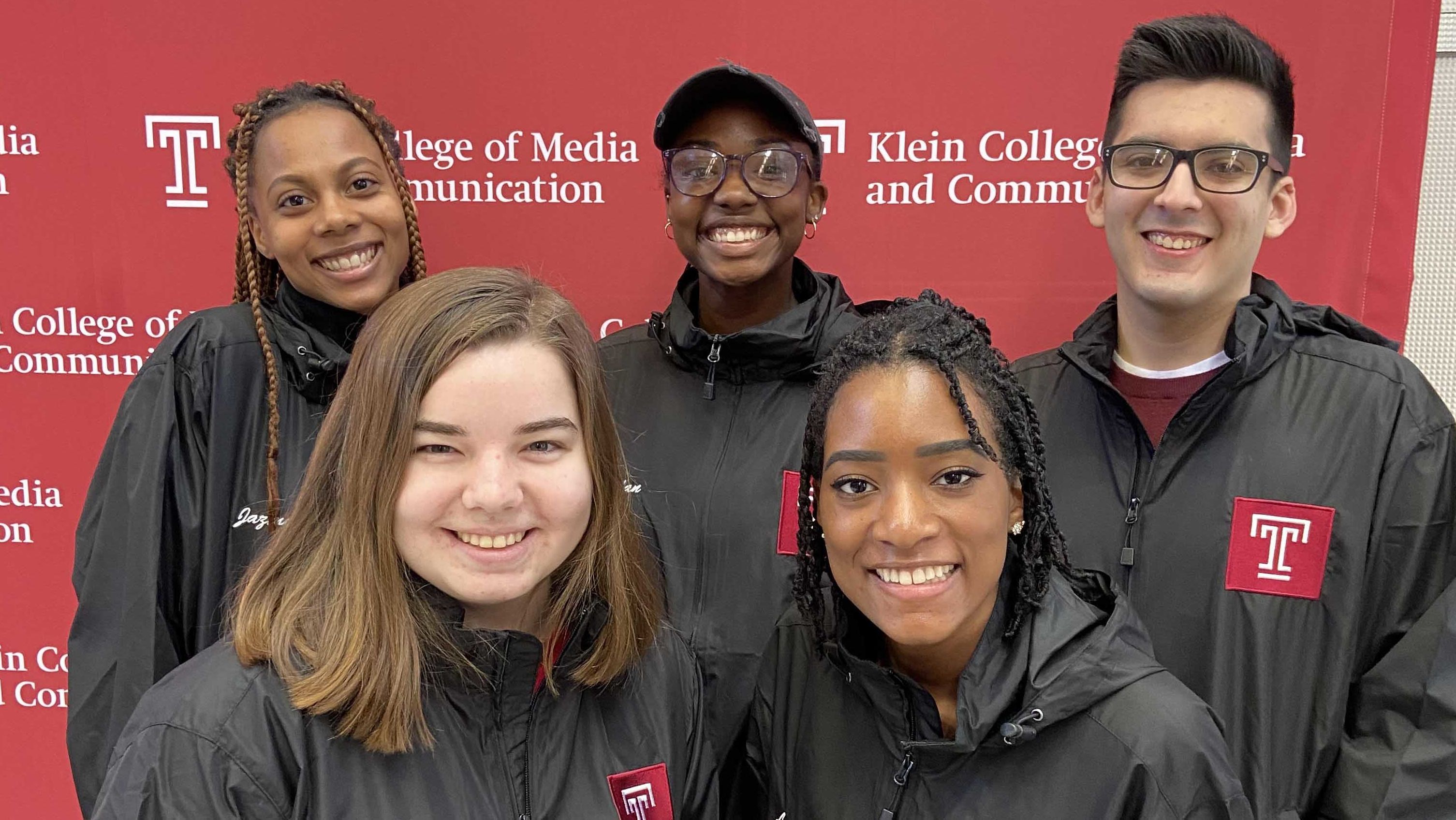 Five Klein students promote their #10minutesfor10years Census awareness campaign