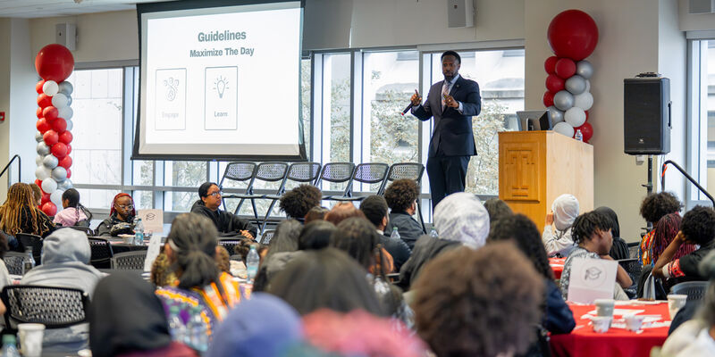  Image of Philadelphia high school students inside Temple’s student center.  