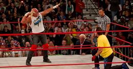 Hulk Hogan pictured with Sting.